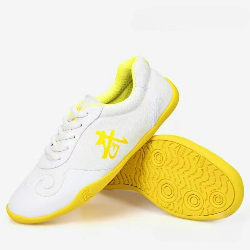 2025 جديد الرجال النساء فنون الدفاع عن النفس أحذية تدريب أسود أبيض تاي تشي أحذية للأزواج مصمم الكونغ فو حذاء للجنسين حجم 35-46