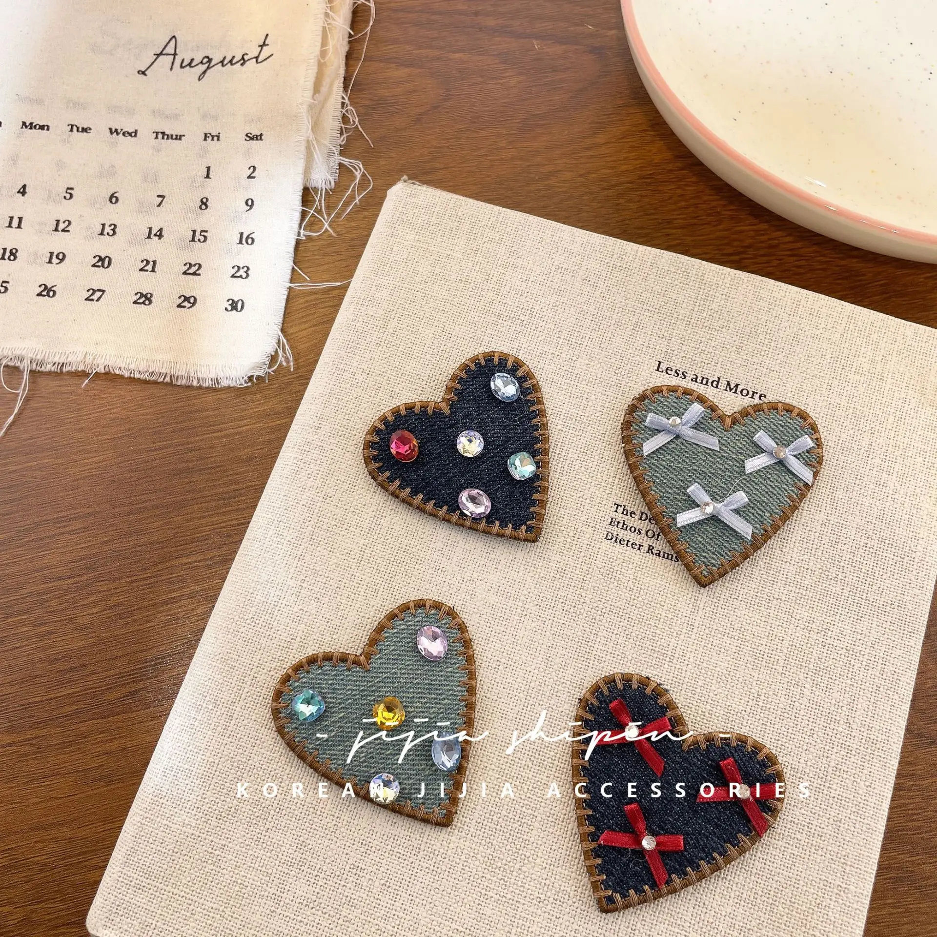 

Girl Hair Clips Cute Kids Love Shaped Snap Clip Barrette Children Hair Accessories Floral Embroided Hairgrips Bow Hairclips