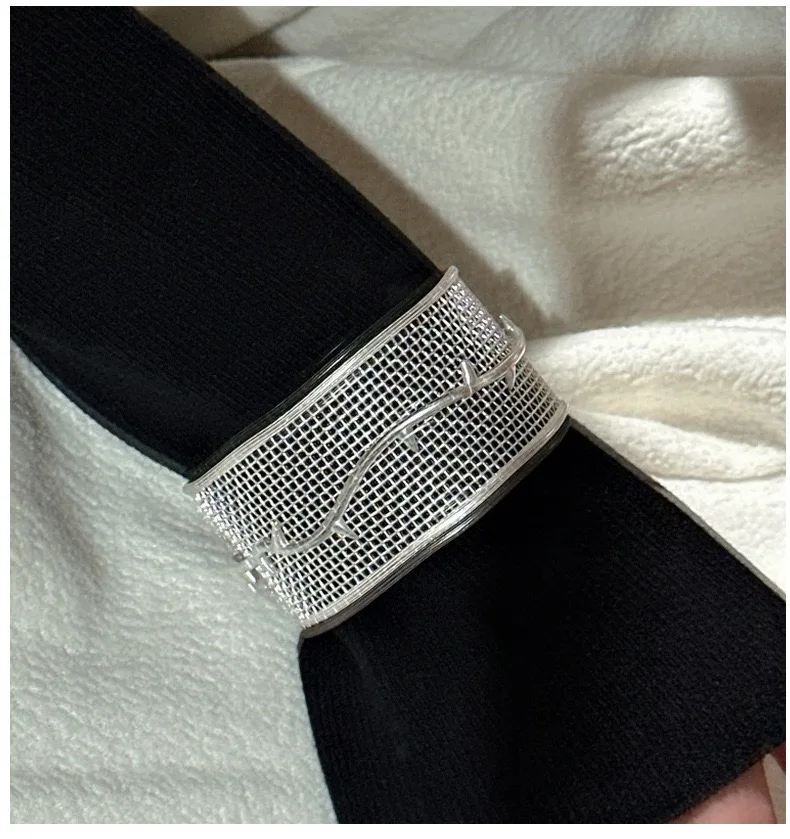 2025 popular S925 Korean version simple 3D mesh bracelet with niche design, retro adjustable opening, unique fashion ring, party