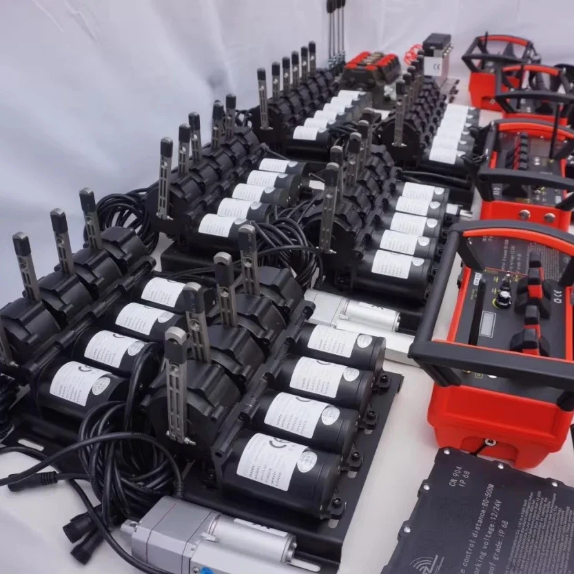 

【HOT】2025 RunZhe Zoomlion Hydraulic Cylinder with 12V/24V Engine and 4 Operating Levers Core Components Including Motor