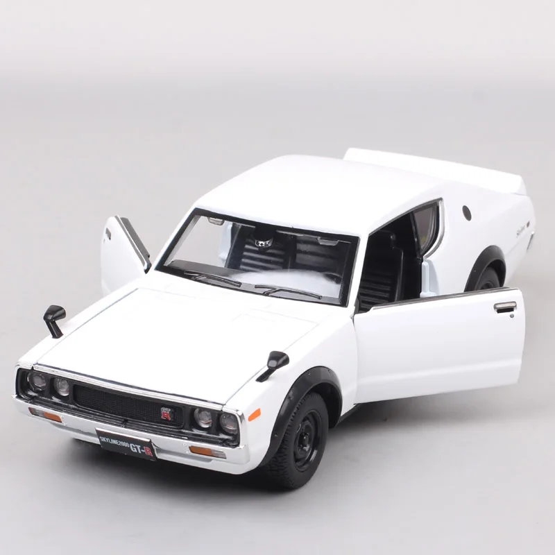 Maisto 1/24 Schaal 1973 Nissan Skyline 2000 Gtr Automodel Prins Motor Diecast Metalen Speelgoedvoertuigen Klassieke Replica 'S