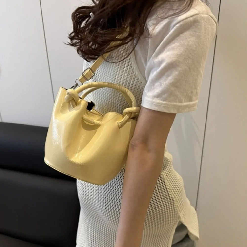 

Fashion Korean Leather Bucket Bag Small Pleated Single Shoulder Bag High-grade Square Women’s Handbag Girls