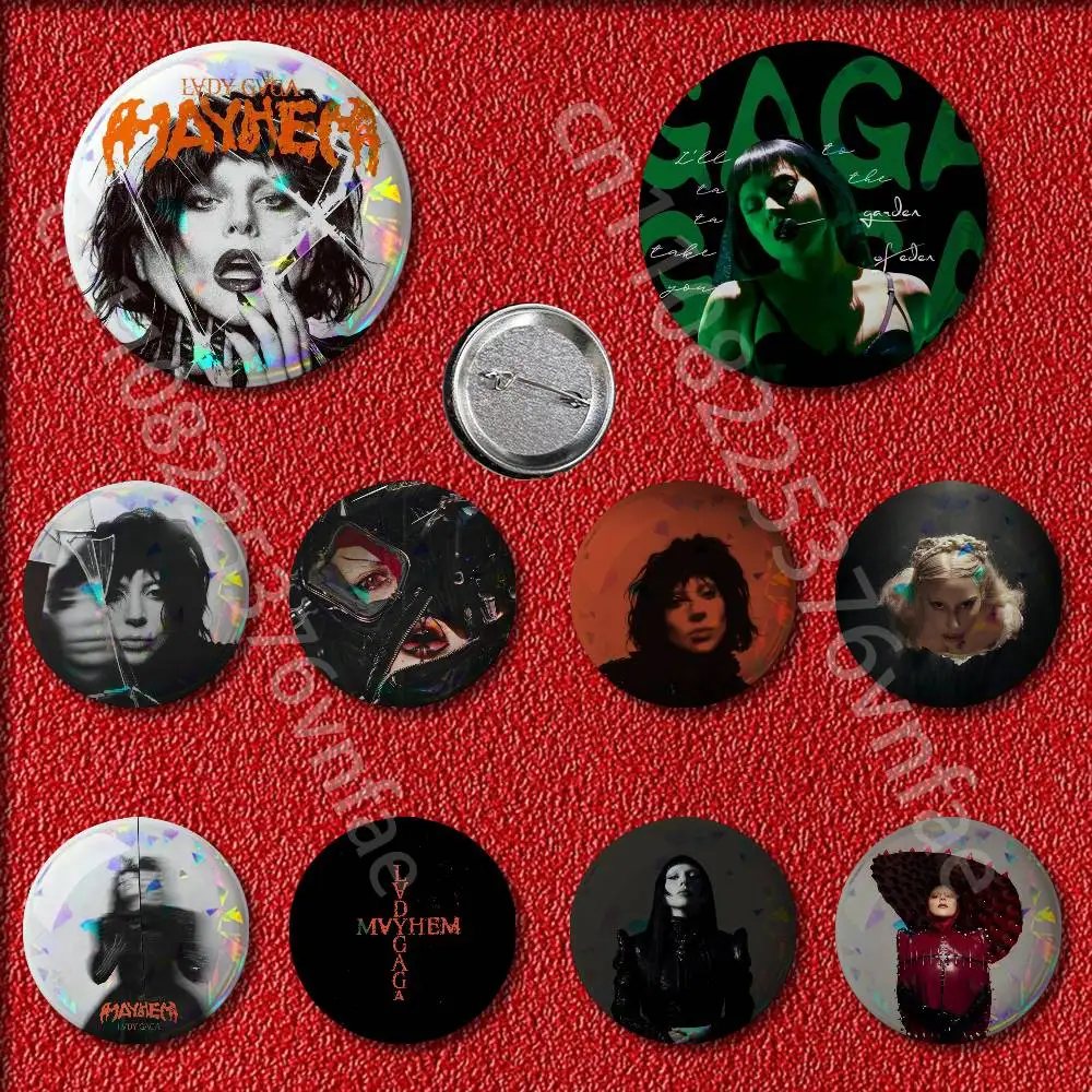 L-سيدة غاغا الفوضى شارات شارة 25 مللي متر 32 مللي متر 44 مللي متر 58 مللي متر 75 مللي متر دبوس مستدير بروش الزينة تذكارية تأثيري هدية
