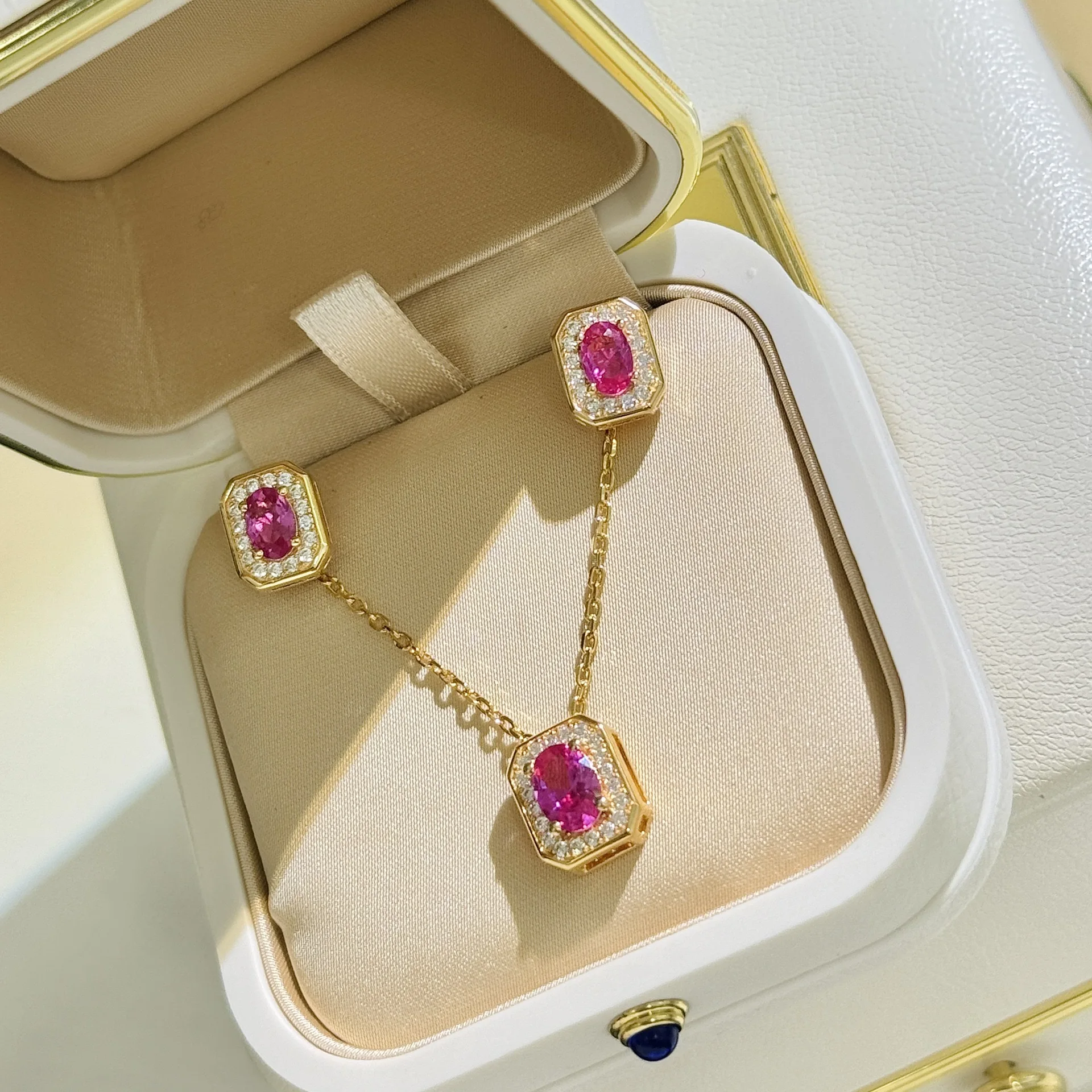 Nuova tendenza di alta qualità classico S925 vendita calda puro lusso dolce semplice orecchini a bottone con diamanti rosa da donna anniversario regalo di compleanno