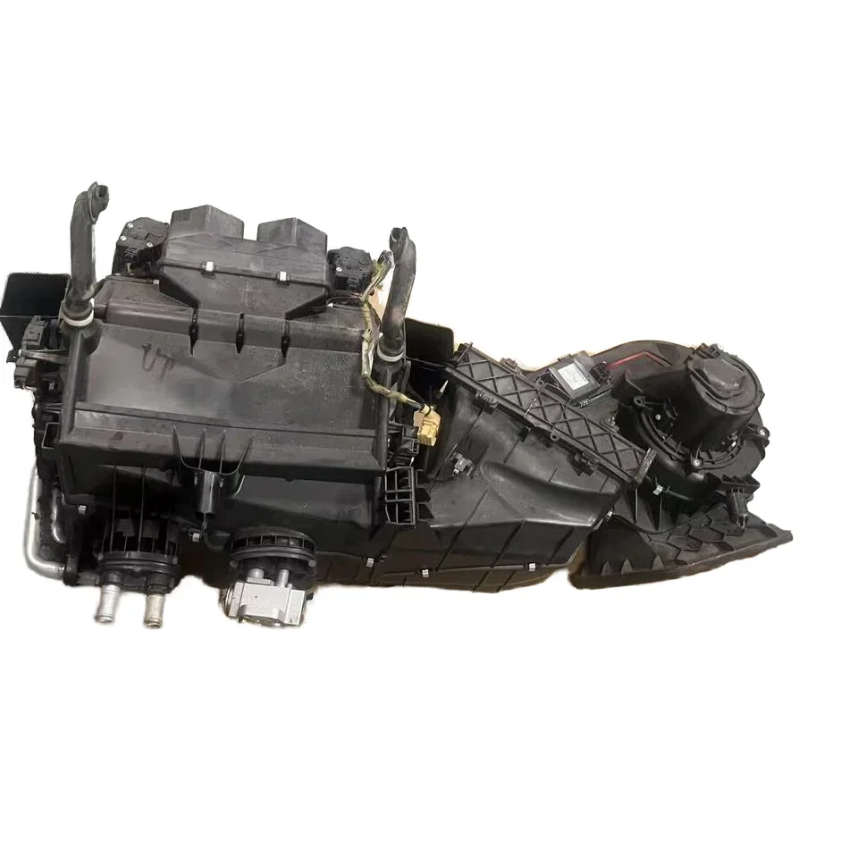 ポルシェ970パナメーラオートエアコンシステム97057332200 97057332201 車用ACエバポレーター（970モデル用）