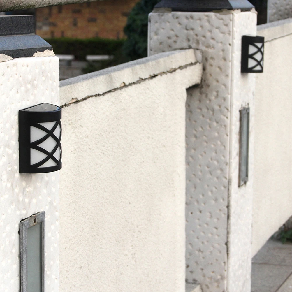 

2 Pcs Solar Garden Light Deck Lights for outside Lighting LED Decorate Outdoor Powered Fence Patio