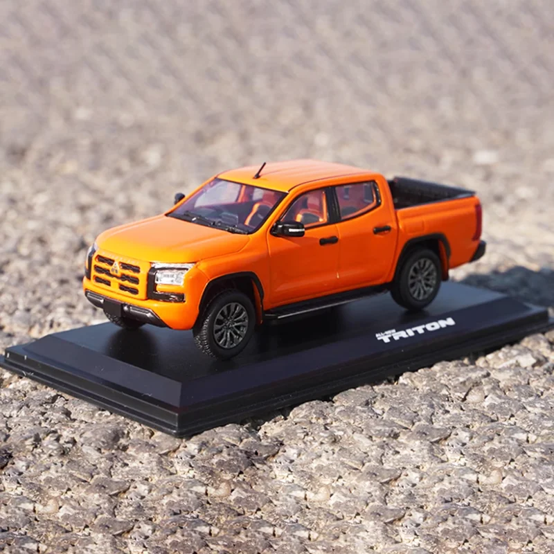 دييكاست 1:43 مقياس سبيكة كل جديد تريتون بيك اب نموذج سيارة المنتج النهائي محاكاة لعبة جمع عرض ثابت #2