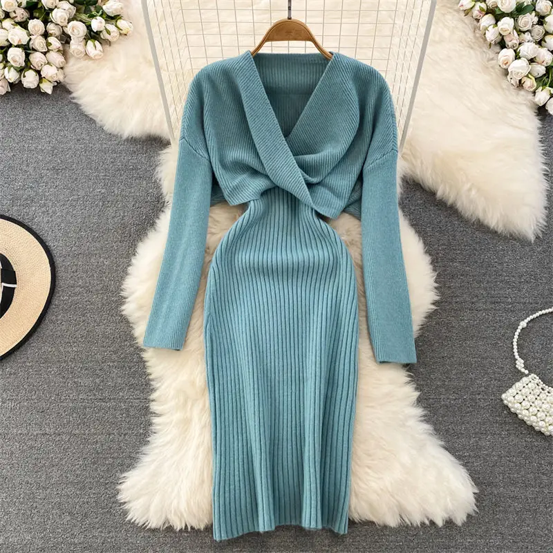 

Slim Sweater Dress Autumn And Winter Fashion Bottom Knitted Package Hip Dress Women's Two-piece V-Neck Crop Top + Sling Set T663