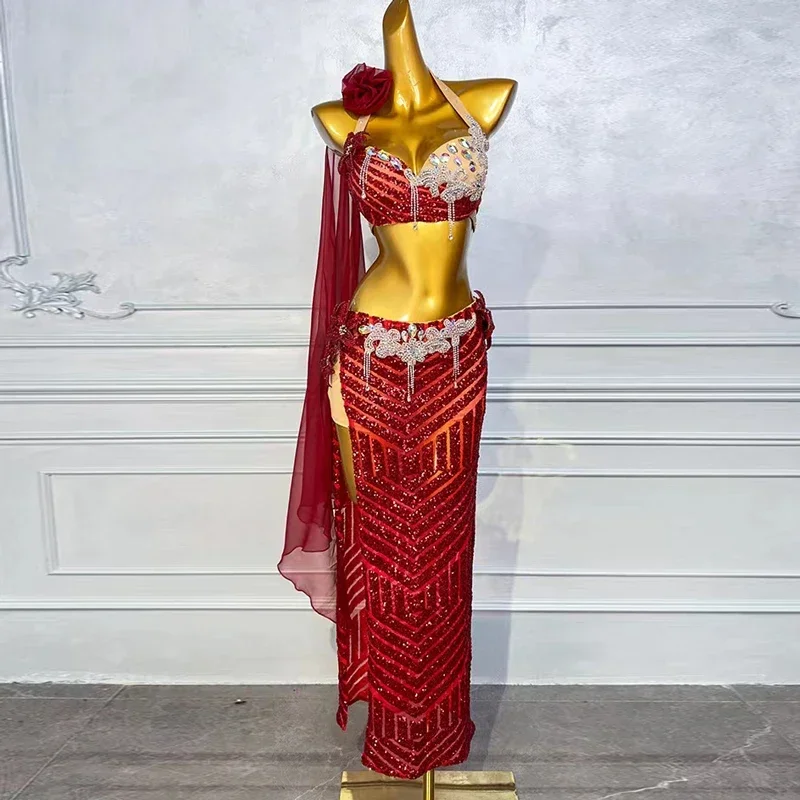 Oriental การแข่งขันเต้นรําเสื้อผ้า Belly Dance ชุดเพชร-Studded สลิง Bra แยก Big Swing กระโปรงประสิทธิภาพเสื้อผ้าชุด