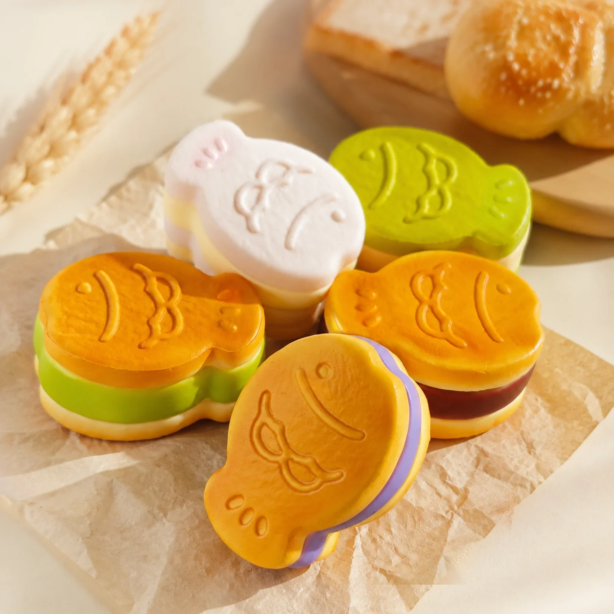 Squishy en PU souple en forme de sandwich poisson, modèle de dessert réaliste pour présentation en boulangerie, photographie culinaire et anti-stress
