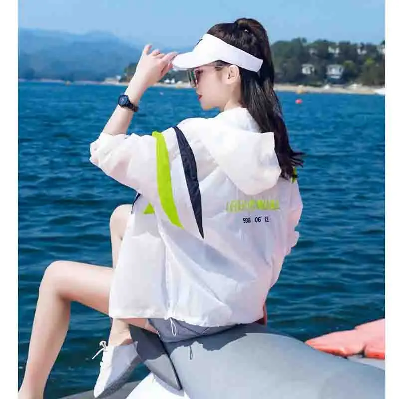 2024 New Women Loose Fitting Hooded Sunscreen Clothes Jacket Female Summer Thin Style Ultraviolet-proof Sunscreen Clothing Coat