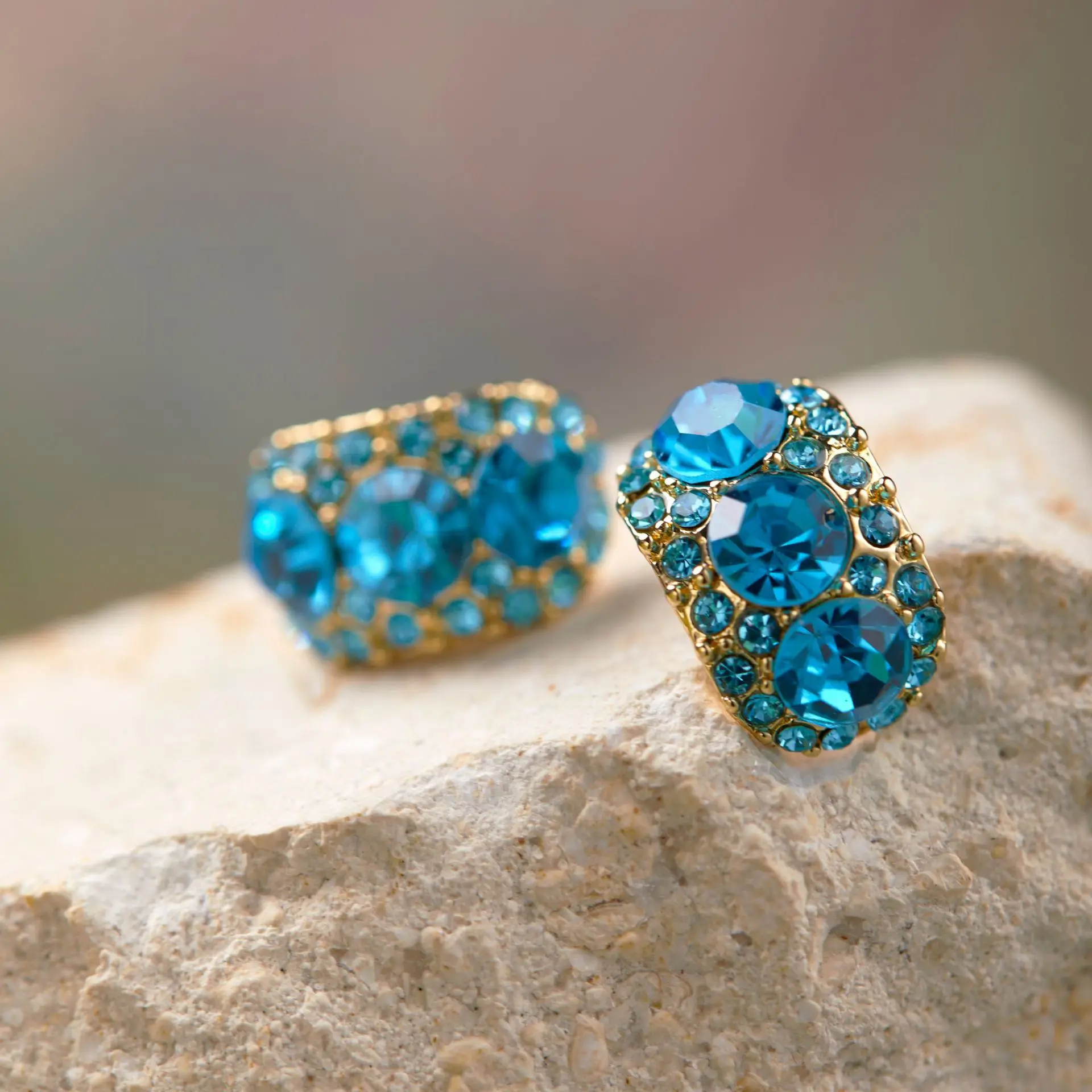 Exquisite Tiny Blue Crystal C-shaped Stud Earrings For Women Light Luxury Trendy Jewelry Party Gifts