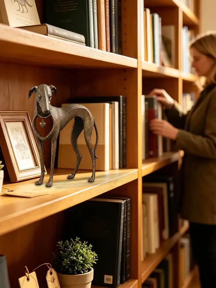 Sighthound Figurine with Heart, Vintage Resin Greyhound Dog Statue, Rustic Desk Ornament for Home Apartment Study decoration