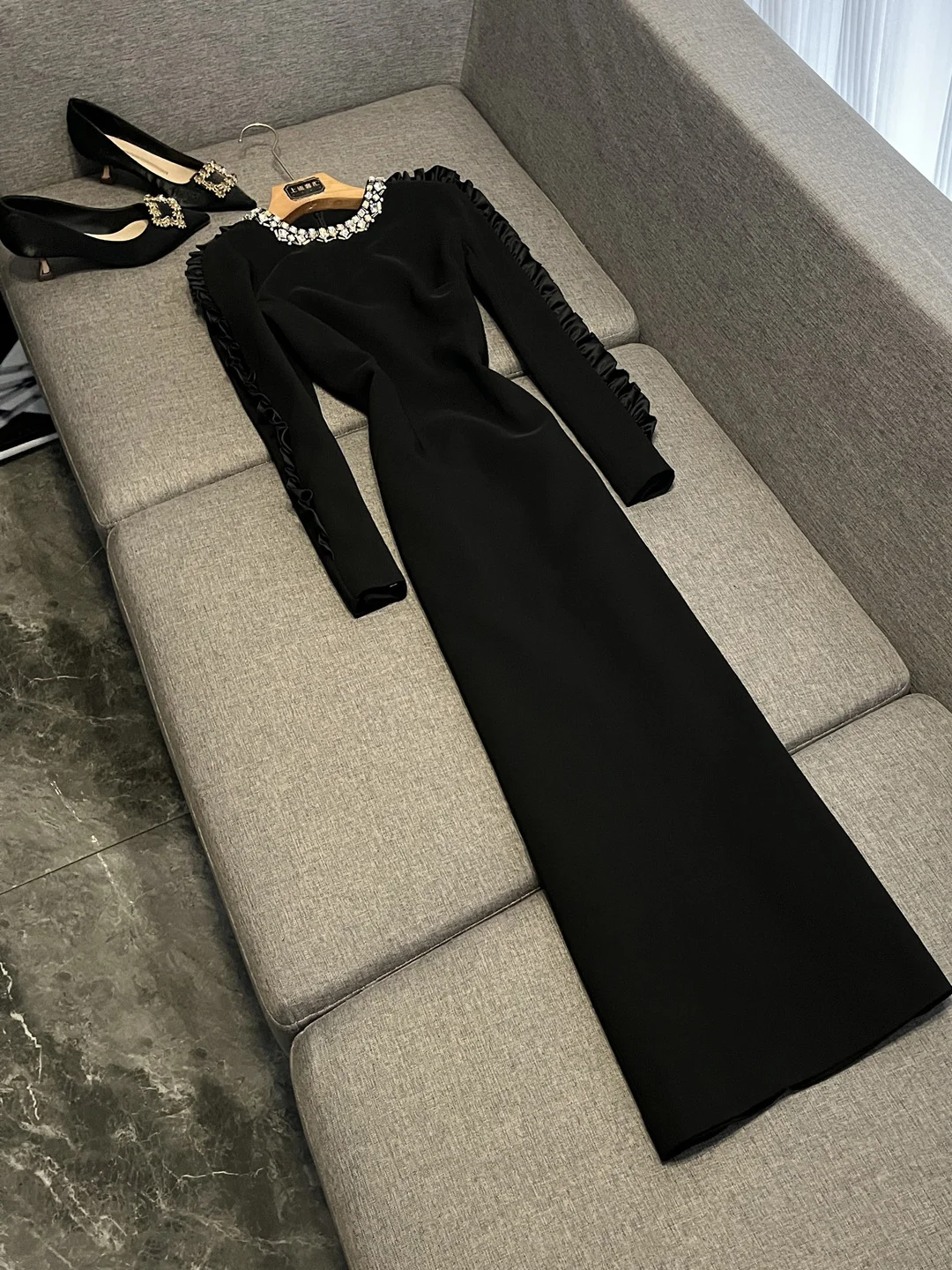 

Fashionable Long Sleeve Midi Dress with Wood Grain Ruffle Decoration City Commute Suitable Star Style Summer New Arrival