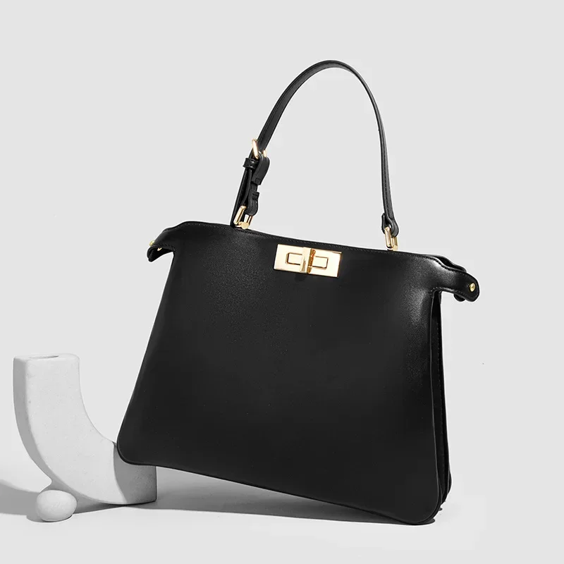 

Famous Designer Women's Handbag Leather Shoulder Bag, Crossbody Messenger Style Popular Classic Elegant And Durable Material
