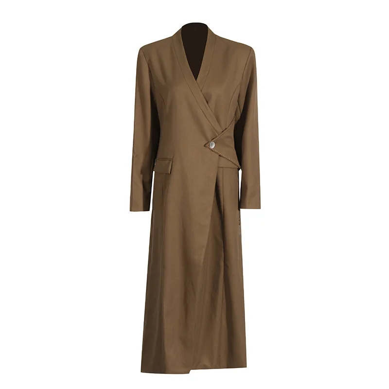 Cappotto irregolare stile pendolare 2025 Autunno/inverno Nuovo stile Trench lungo da donna con cintura patchwork unico e semplice