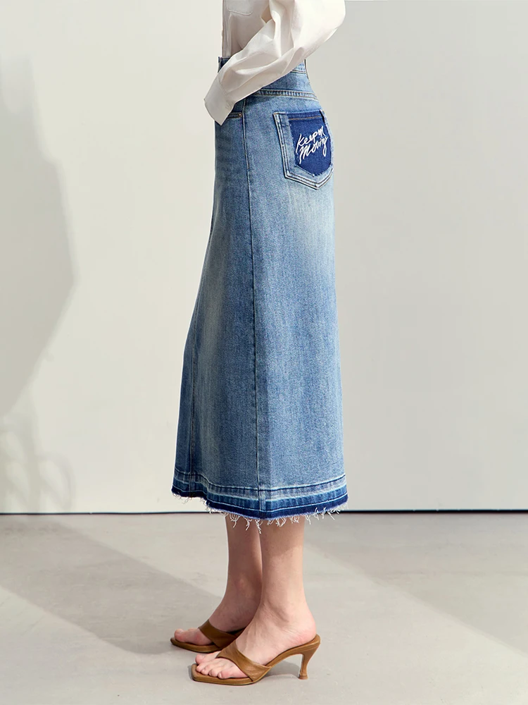 AMII Minimalism 2024 Summer New Casual Denim Style Women Jeans Skirts Letters Embroidery Open Fork Female A-line Skirt 12442282