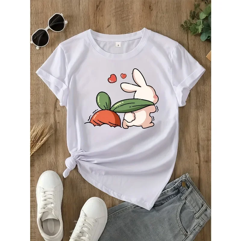 

Футболка décontracté à manches courtes et col rond pour femme avec мотивы lapin mignon et de carotteФутболка imprimé amusant