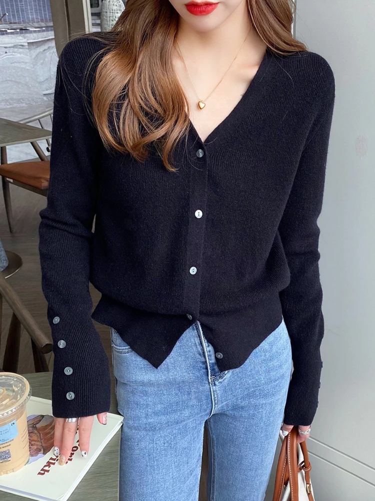 

Zjaiss 2025 Women's Top V-neck Knitted Cardigan Korean Version Fashionable Versatile Autumn And Winter Sweater
