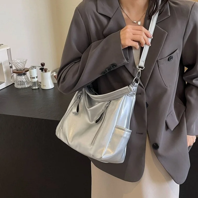 

2025 Новая высококачественная женская кожаная сумка через плечо, роскошный бренд, известный дизайнер, винтажная элегантная парижская сумка ​