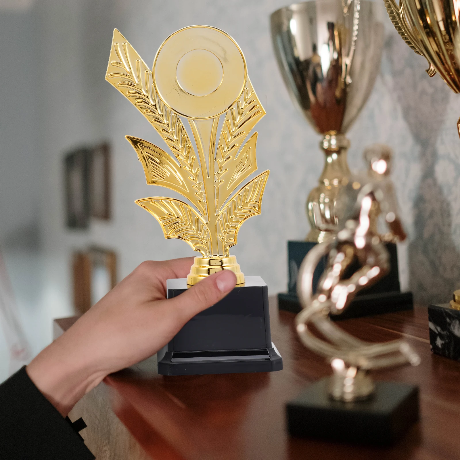 

1pcs Kids Trophy Cup for Sports Competitions Award Plastic Gold Toy Trophies Large Cup Smooth Edges Non Heavy Children Favor