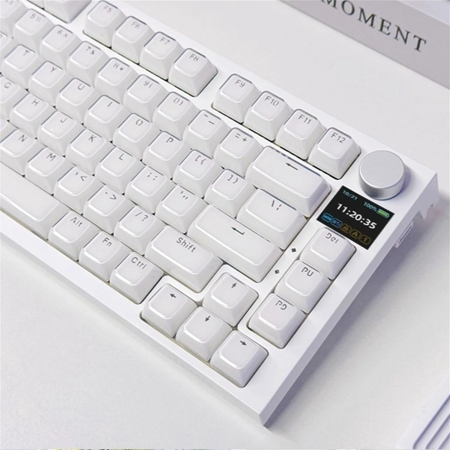 

Crystal Jelly Double-layer Mechanical Keyboard Keychain, Front Engraved Translucent Keycap, PC+PBT, OEM Cap, 136 Keys