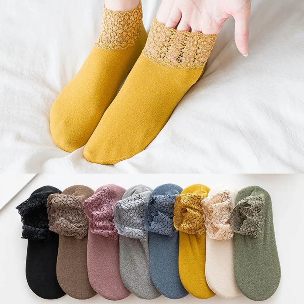 

High-quality Fabric Socks Premium Socks Cozy Women's Winter Ankle Socks with Lace Cuffs Anti-slip Sole for Wear Street Dates