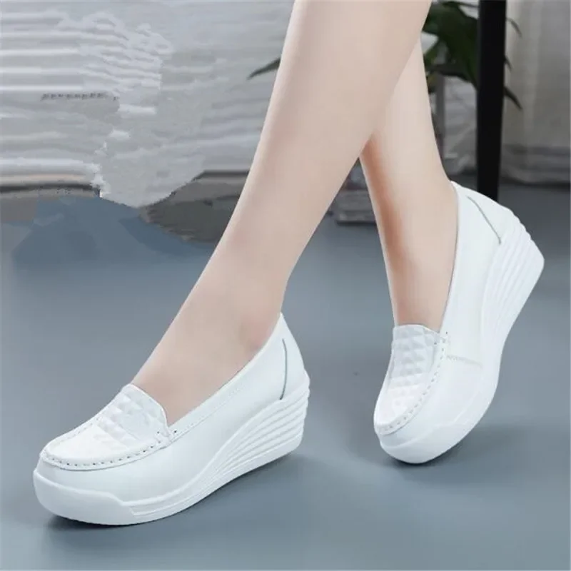 Genuine Leather Women's Shoes Four Seasons Nurse Work Shoes Women's Wedges White Platform Womens Shoes view 3