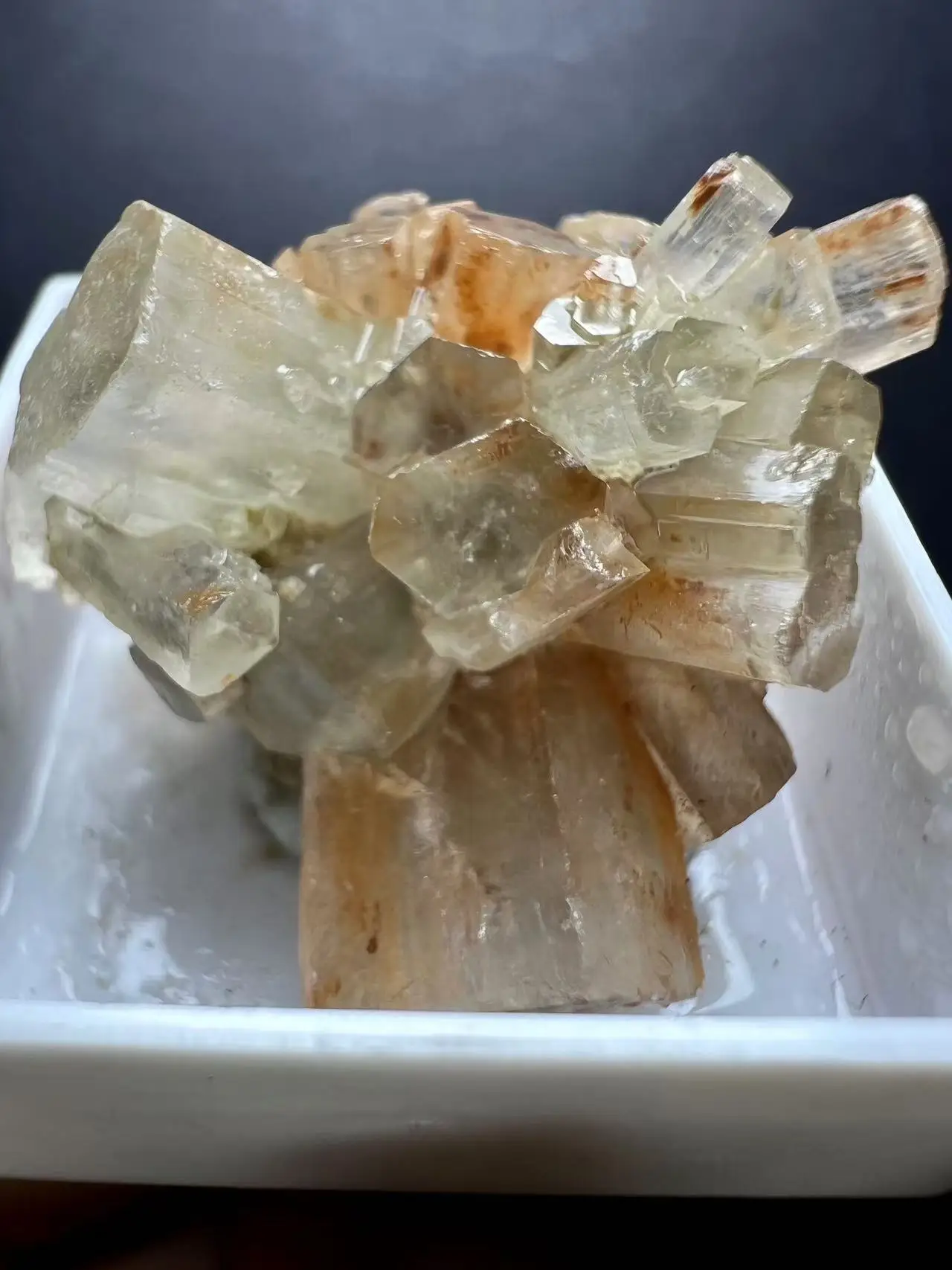 

Natural mineral aragonite crystal specimen, raw stone, collection stone, stone decoration, geological science popularization