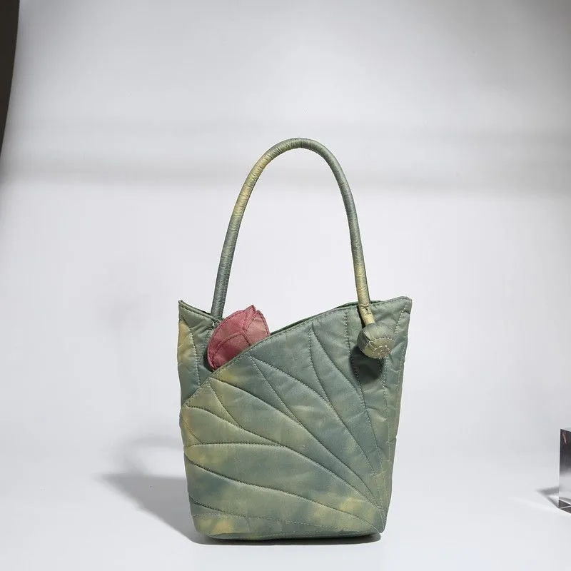 

Chinese Vintage Lotus Floral Handbag Women Exquisite Qipao Canvas Tote Bag Ladies Spacious Bucket Shoulder Bag Aesthetic 2025