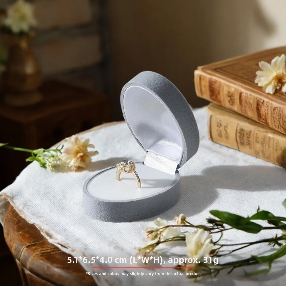 

Новая бархатная коробка для обручальных колец, овальная, с флокированием, красная, для упаковки ювелирных изделий, с откидной крышкой, для хранения кулонов, подарочная