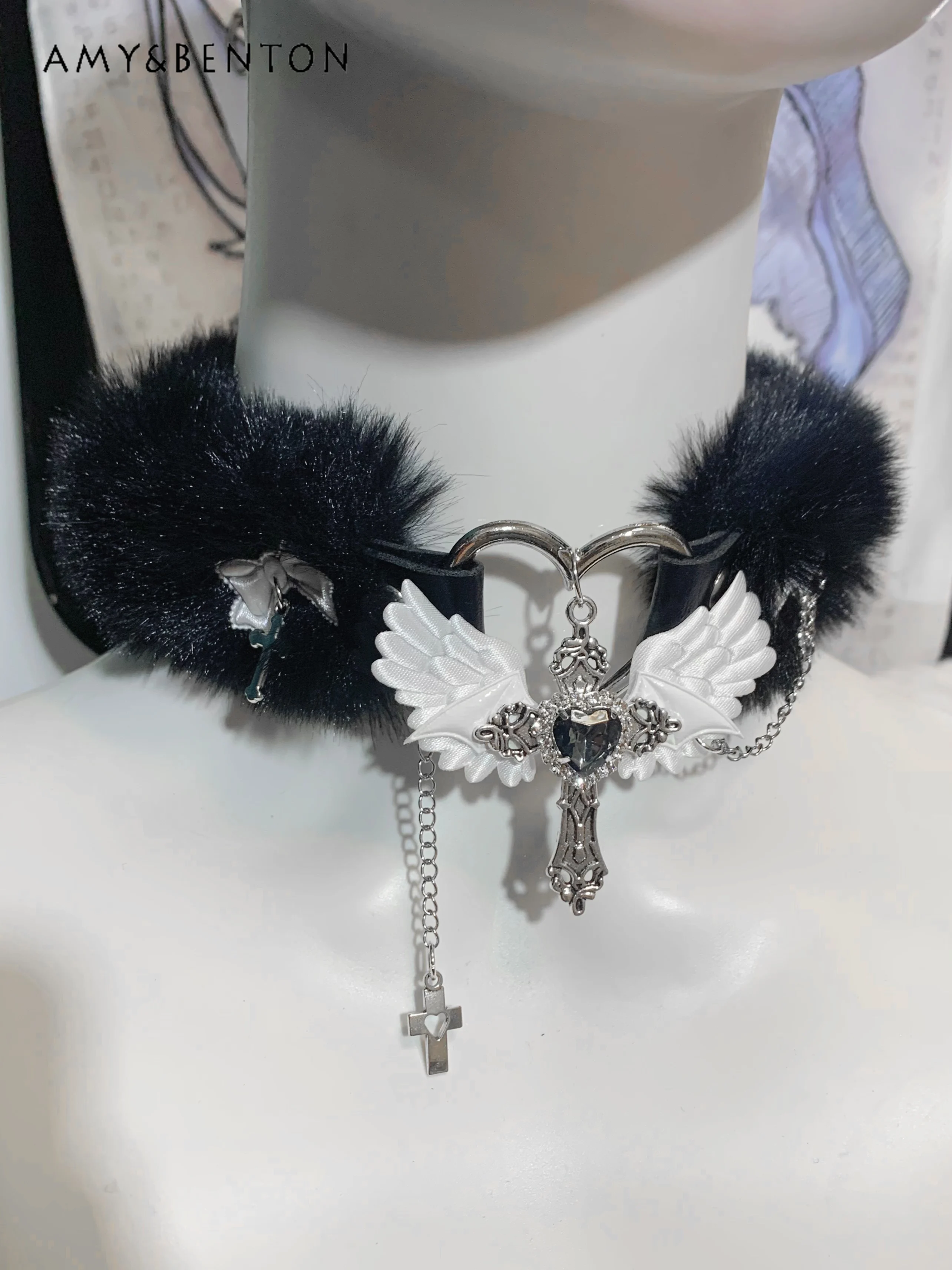 Original Subculture Plush Choker Mine System Two-dimensional Necklace Love Rhinestone Wings Cross Chain Pendant Cute Necklaces