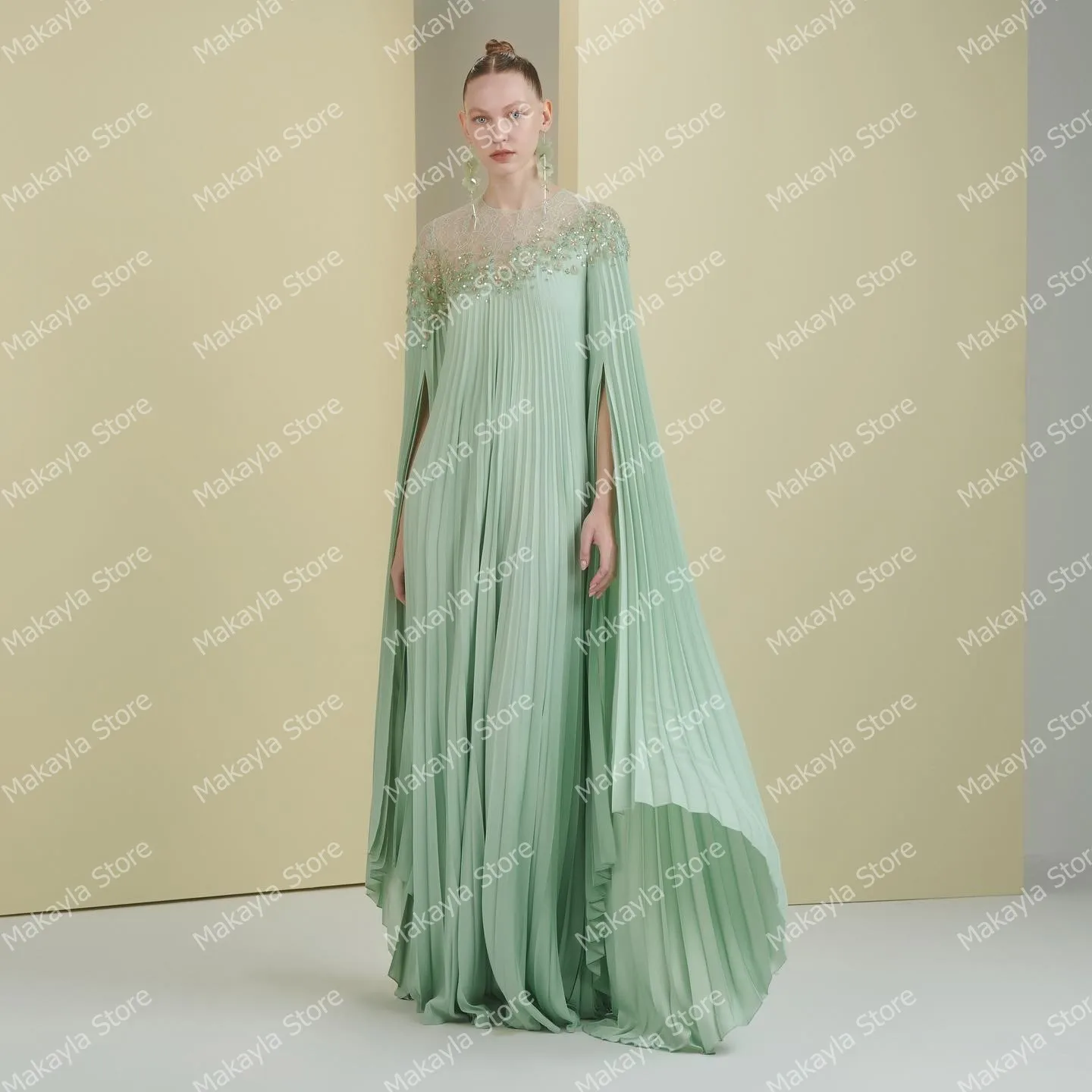 Glitter Beading Satin Evening Dresses Fashion Pleated Satin A Line Prom Party Gowns Unique Flare Sleeves Long Celebrity Dress