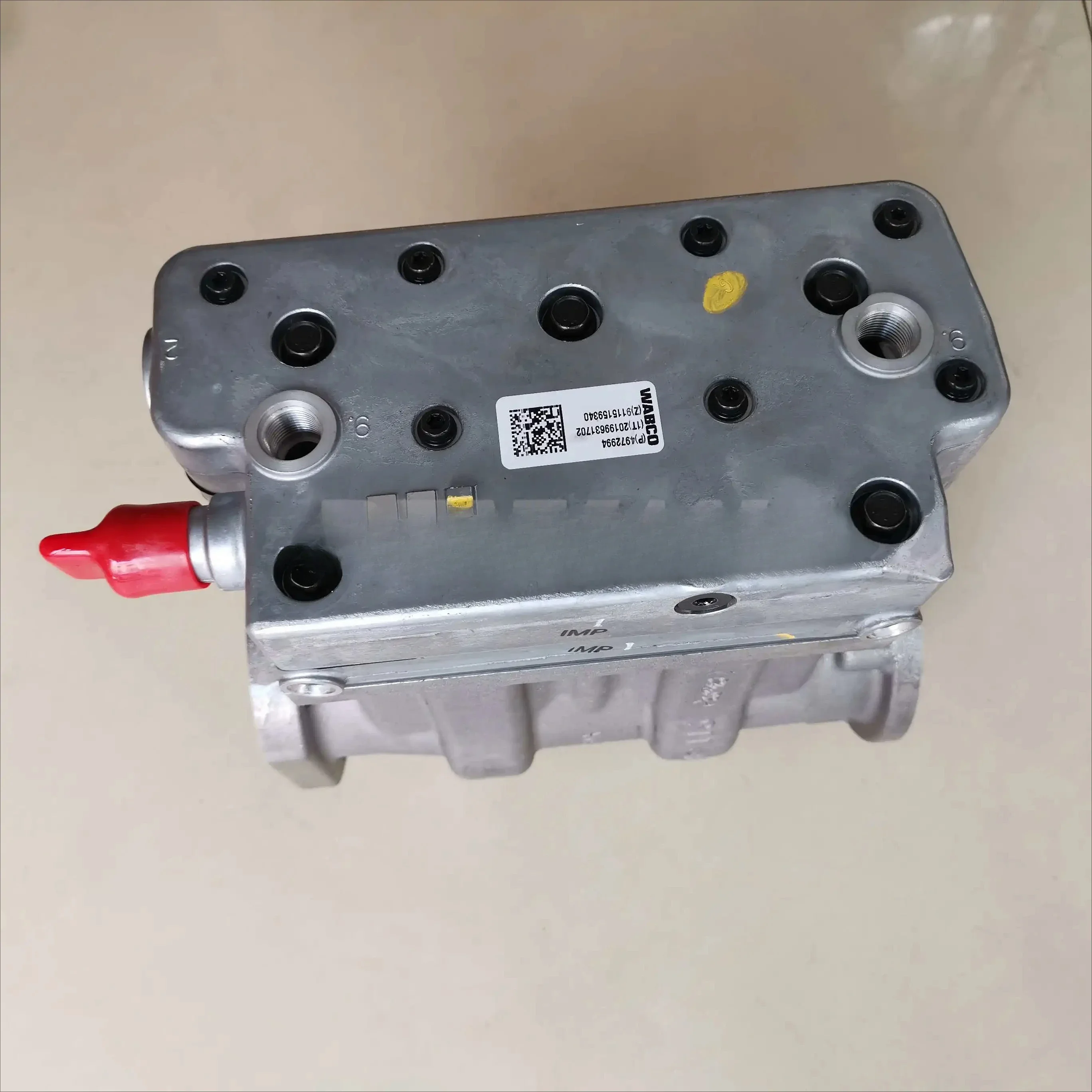 4972994 3103405 3099666 ISM QSM11 37.4CFM Twin Cylinder Air Compressor 4972994 3103405 3099666 5657736X