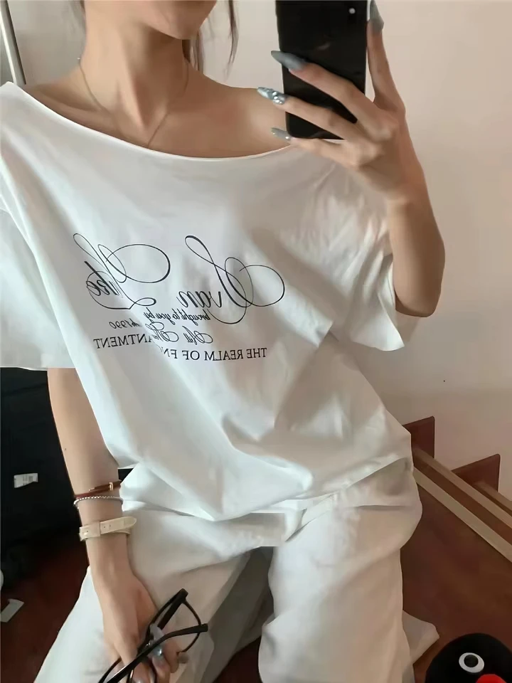 Casual Relax T-shirt Asymmetry Letter Versatile Street Atmosphere Style Fashion Hot Chick Summertime 2026 Women Hot New