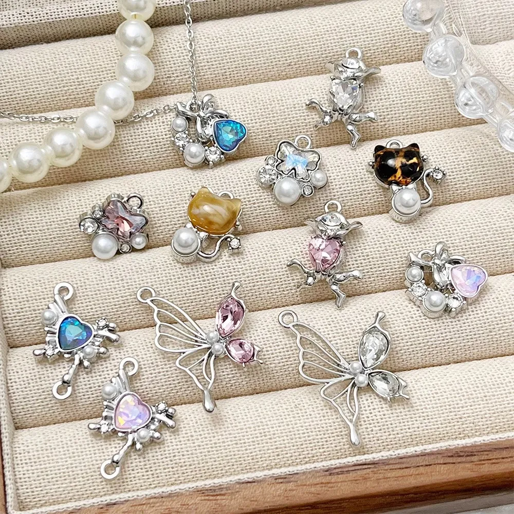 

Lustrous and High-end Cat Bow Liquid Heart Pendant DIY Necklace, Sweater Chain, Pendant and Other Accessory Materials