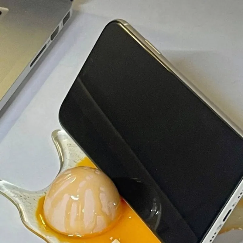 1-delige April Fools' Day gebroken ei mobiele telefoonhouder, gebarsten paasdecoraties, slagroommelkthee grapspeelgoed