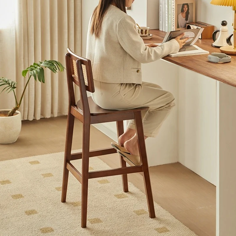 مسند ظهر أنيق عالي الاسترخاء للمكياج كراسي بار اقتصادية حديثة فريدة من نوعها من الخشب الصلب Restaurant Muebles أثاث منزلي