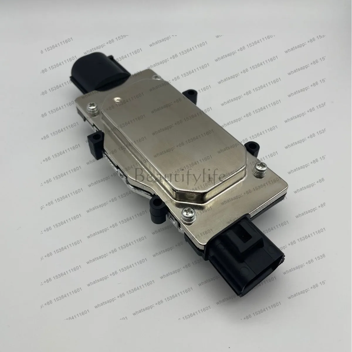 

1137328464 Automotive fan control module 1137328567