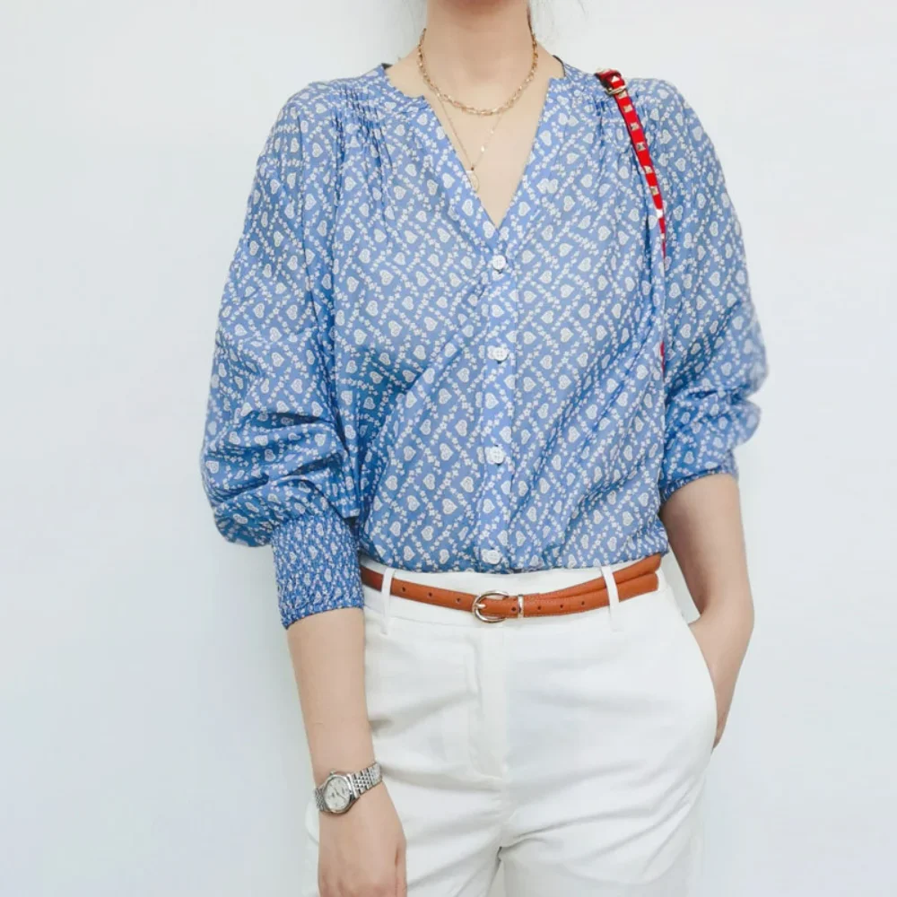 

New V-neck Blue Bottom Small Love Print Three-quarter-sleeve Casual Cotton Shirt for Women