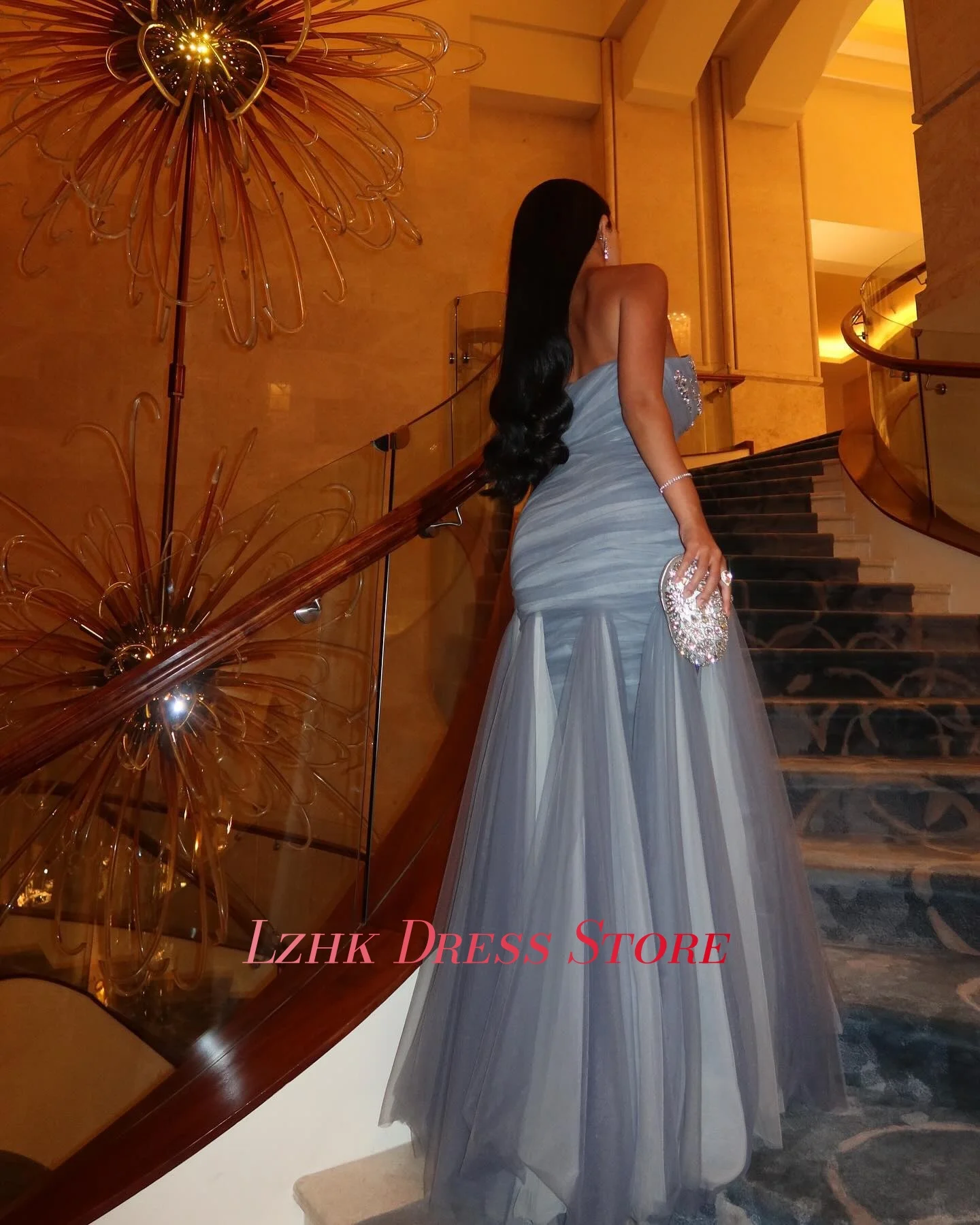 Vestido de noche de cristal de sirena de Organza de lujo personalizado temperamento sin mangas sin tirantes hasta el suelo vestidos de ocasión a medida