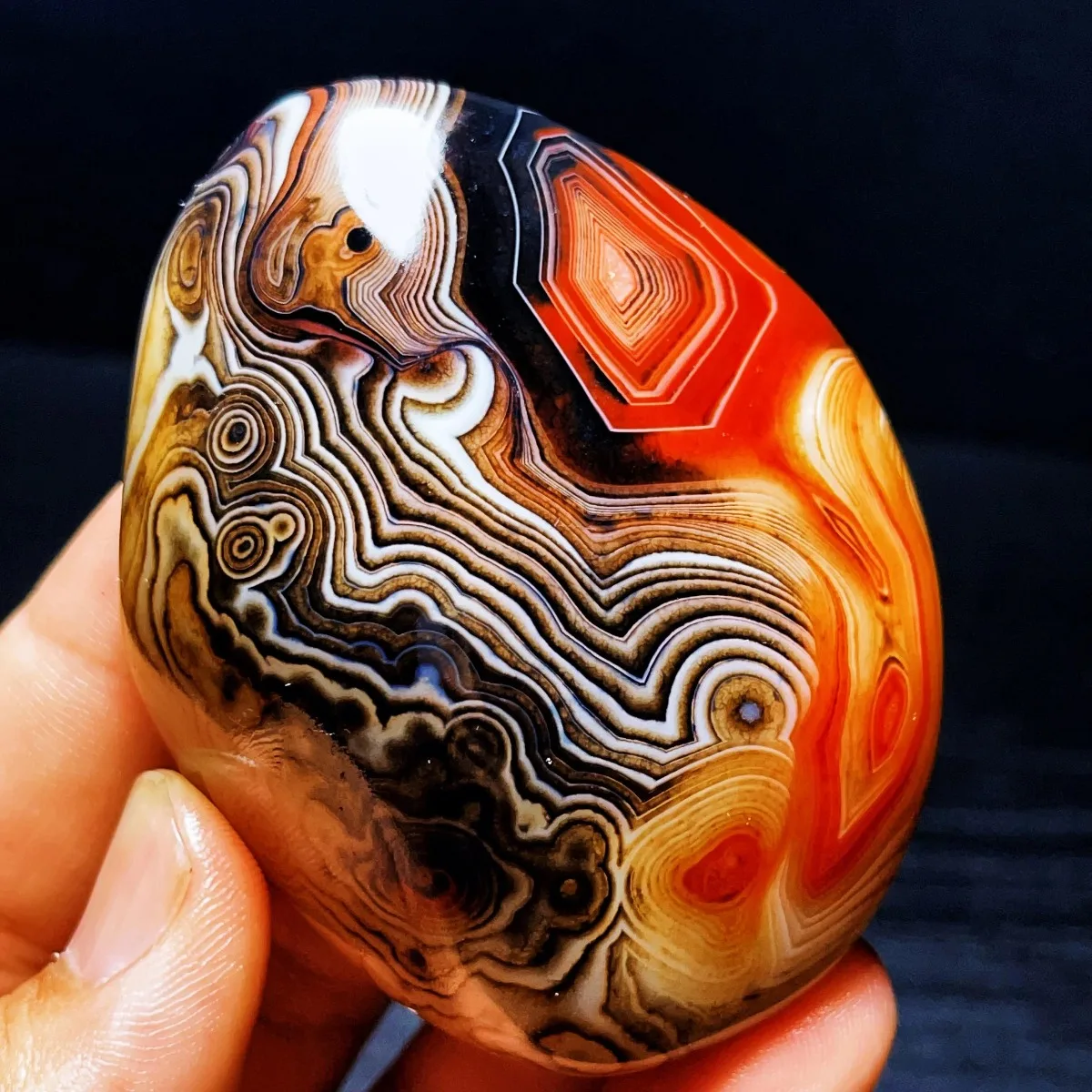 Earthy Tone Banded Agate Worry Stone, Natural Texture, Tumbled Polished, Crystal Display, Table Display, Desk Decor