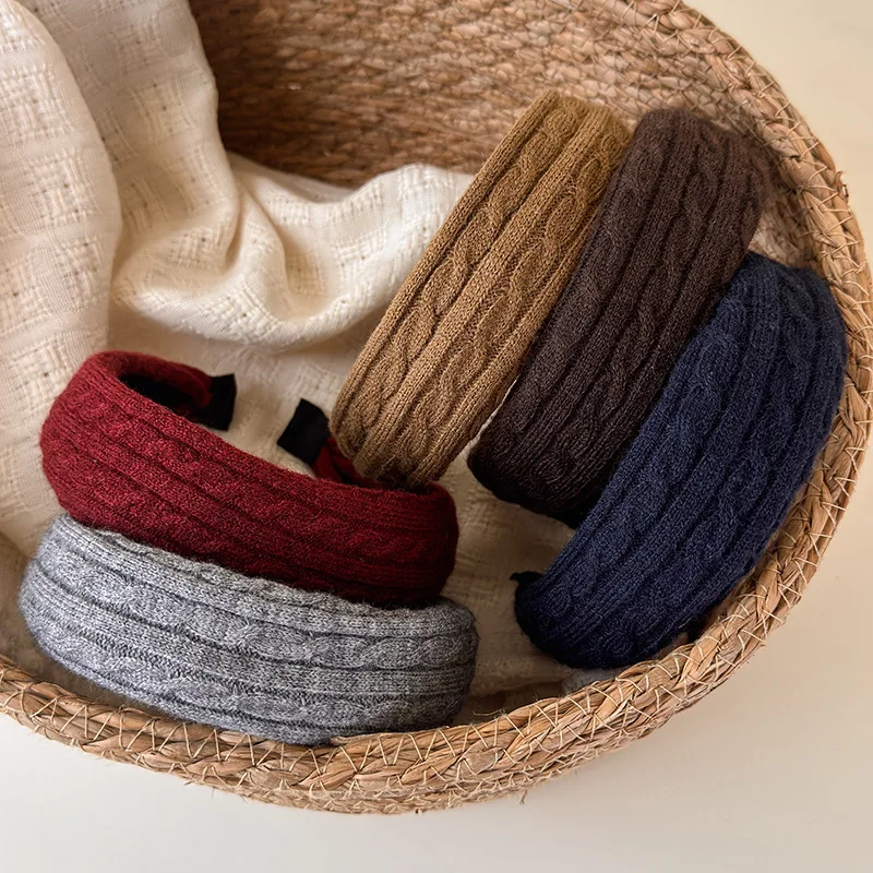 Fall/Winter Knitted Cable-Knit Wide-Brimmed Headband: Relaxed Style, High-Crowned, Everyday Versatile Hair Accessory