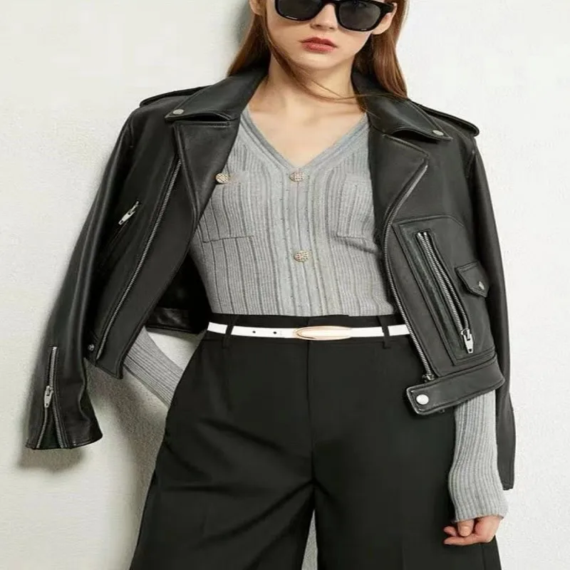 A slender waist belt for women, which is a decorative corset and a versatile piece that can be paired with skirts, suits, shirts