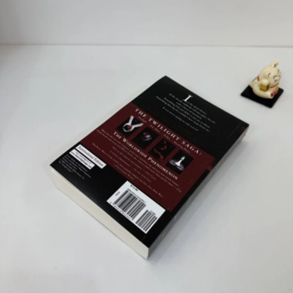 الكسوف بواسطة ستيفيني ماير The Twilight Saga Book 3 Vampire-Werewolf Alliance Bella's Final Choice ملحمة خارقة للطبيعة الرومانسية #4