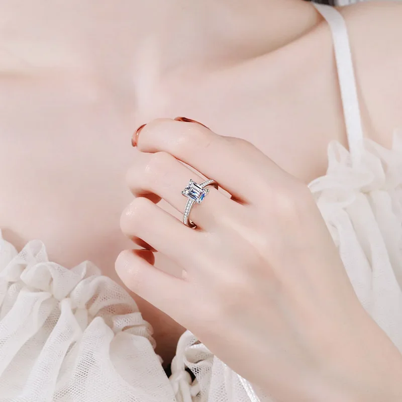 

18K gold inlaid diamond women's ring moissanite Pt950 platinum fashionable ring minimalist jewelry