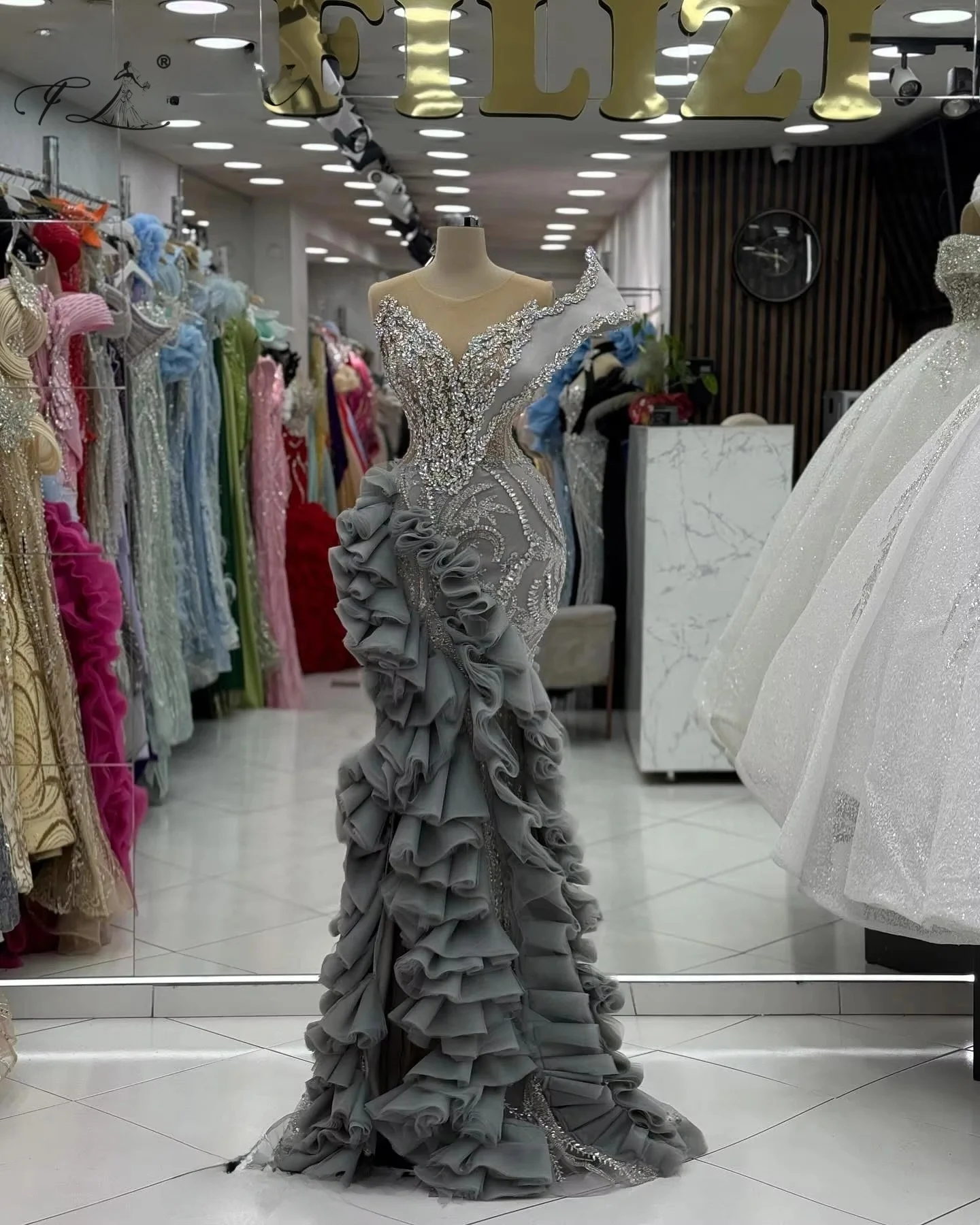 

Винтажные вечерние платья с прозрачным вырезом, без рукавов, с кристаллами, в стиле русалка, для свадебных гостей, на заказ