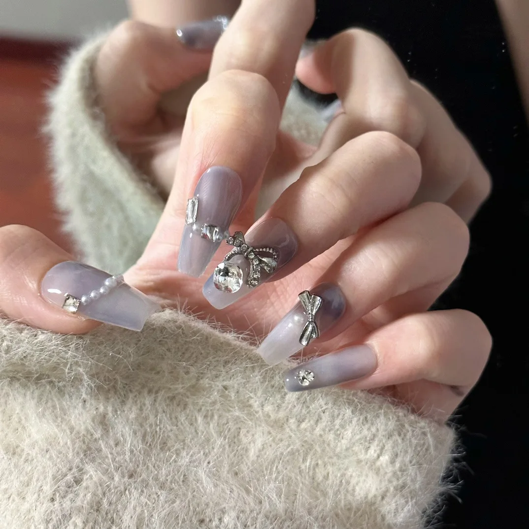 Ręcznie robione paznokcie z luksusowym Manicure w stylu Retro mglisty deszczowy motyl kryształowa mgiełka niebieska biała dla klasyki. Nr 24469