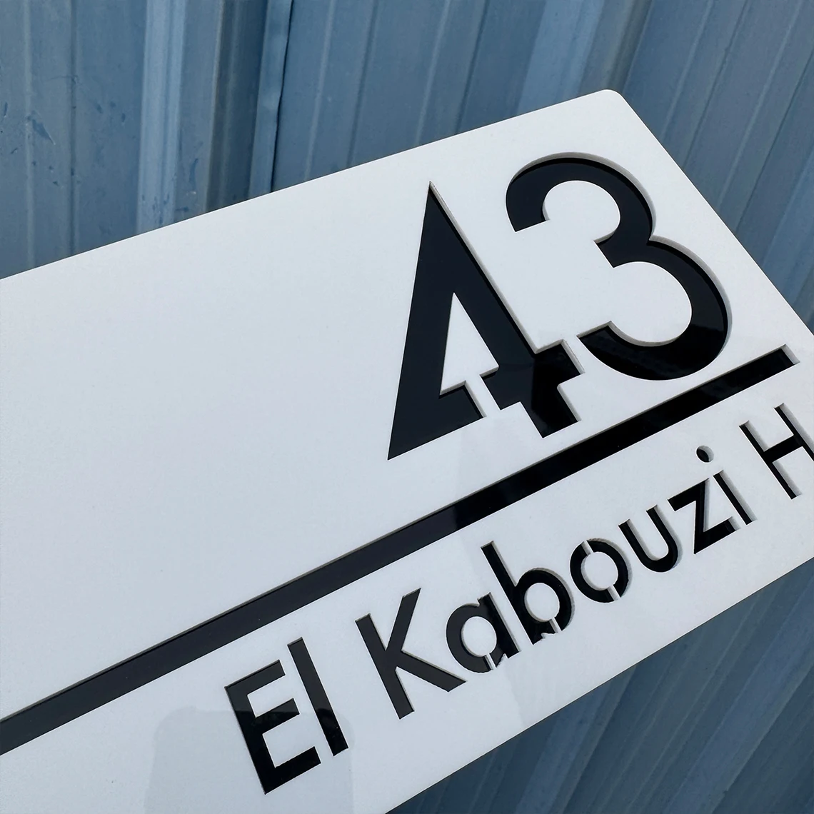 شخصية كبيرة في الهواء الطلق رقم المنزل لوحة الاكريليك ثلاثية الأبعاد الليزر رقم المنزل السكني عنوان الشارع لديكور الحائط