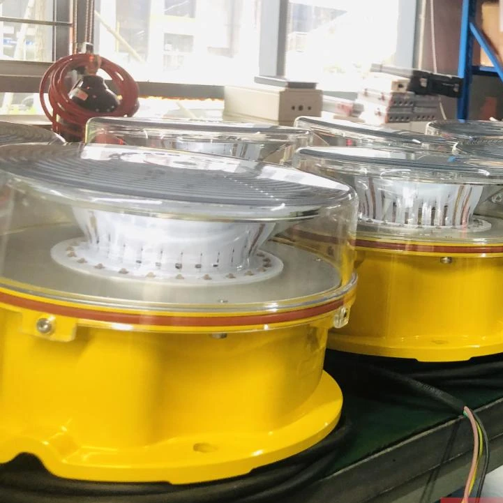 Buildings Obstruction Light 2000 Candela Flashing Red GPS Sync LED Warning Strobe Beacon L-864 Medium Intensity Obstacle Light